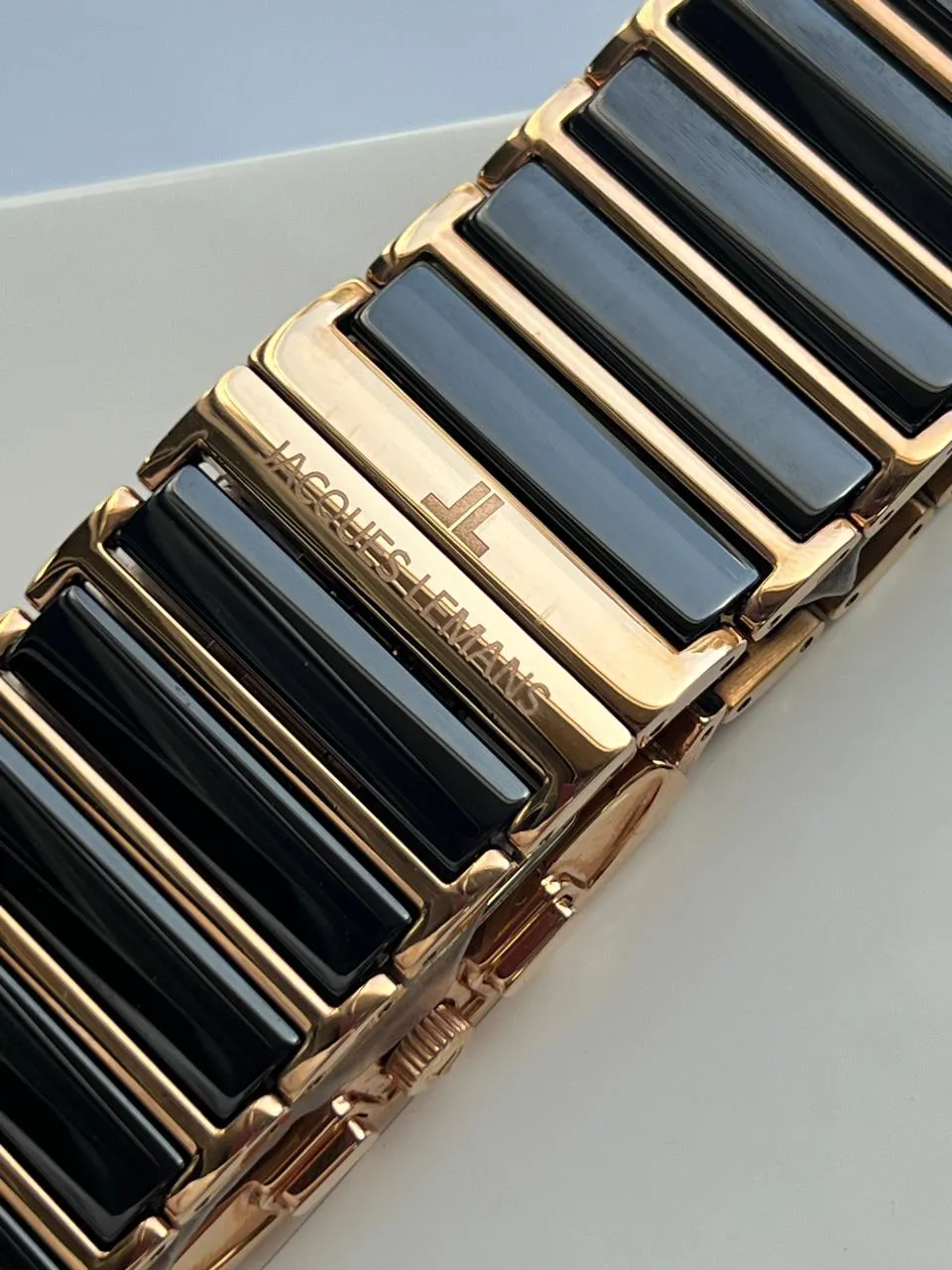 JACQUES LEMANS JL 1900B