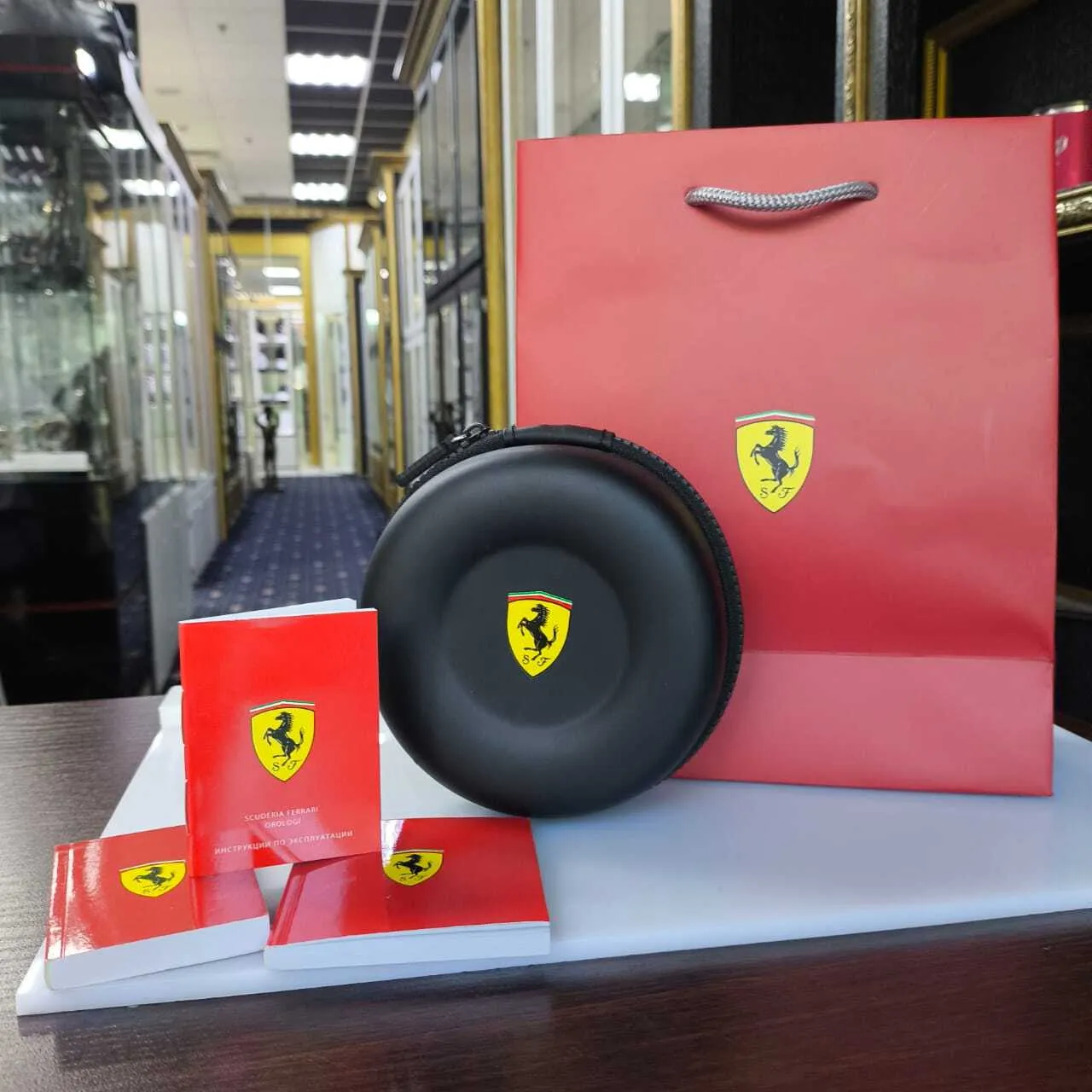 SCUDERIA FERRARI 0830026